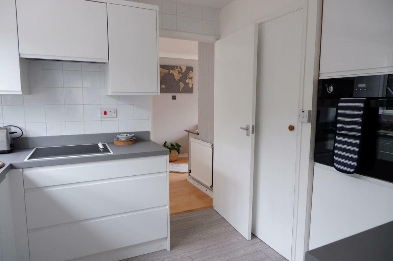 Idyllic 3-Bed House. 5-Min From Channel Tunnel Villa Folkestone Kültér fotó